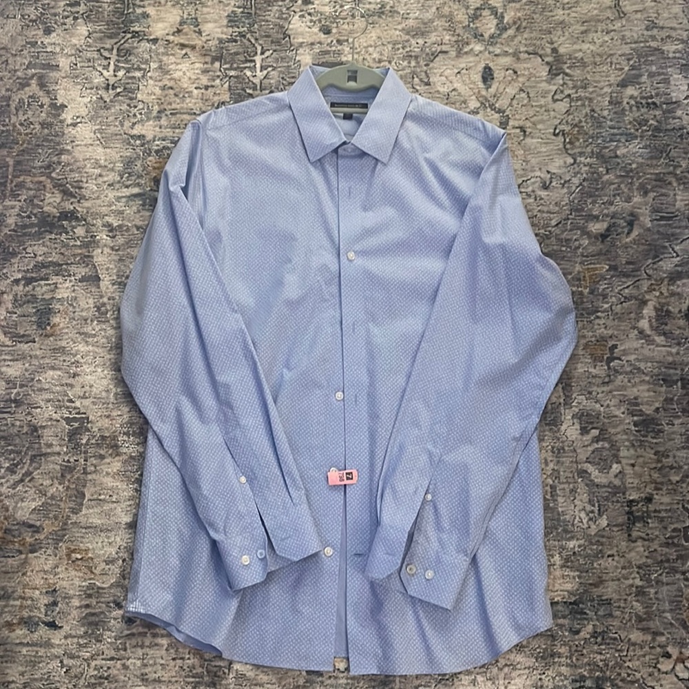 Banana Republic Light blue Button Down Non-Iron - Large